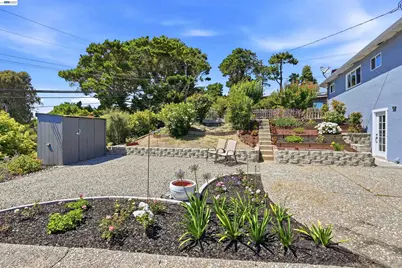 3021 Glynis Dr, Richmond, CA 94806 - Photo 30