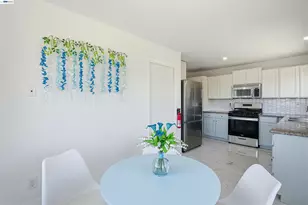 3021 Glynis Dr, Richmond, CA 94806 - Photo 12