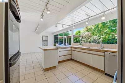 804 Piper Ave, Sunnyvale, CA 94087 - Photo 12