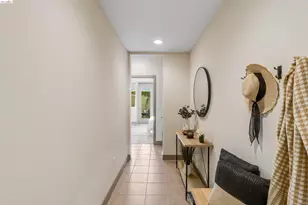 1357 Pullman, Oakland, CA 94607 - Photo 4