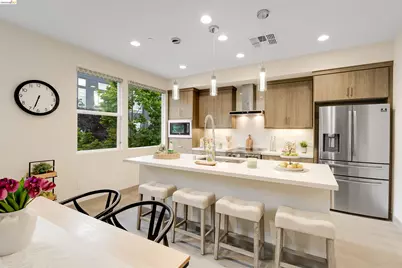 1357 Pullman, Oakland, CA 94607 - Photo 10