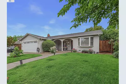 3749 Platt Ct N, Pleasanton, CA 94588 - Photo 2
