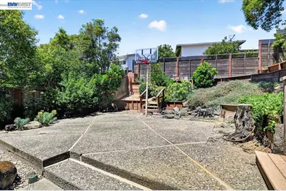 4592 Edwards Ln, Castro Valley, CA 94546 - Photo 34