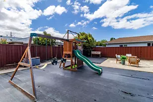 832 Serra Dr, San Leandro, CA 94578 - Photo 34