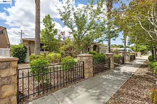 1358 Pine Ave, San Jose, CA 95125 - Photo 50