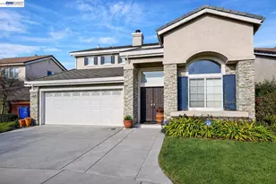 15100 Shining Star Ln, San Leandro, CA 94579 - Photo 1