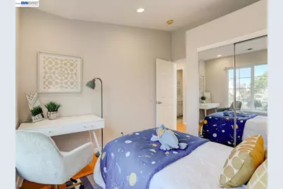 112 Camerota Way, Redwood City, CA 94065 - Photo 22