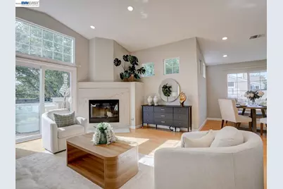 112 Camerota Way, Redwood City, CA 94065 - Photo 4