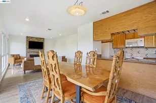 2101 Vanderslice Ct, Walnut Creek, CA 94596 - Photo 12