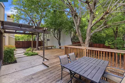 357 Scarlet Oak Ct, Pleasant Hill, CA 94523 - Photo 24