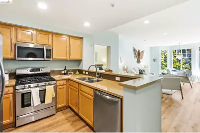 280 Caldecott Ln #202, Oakland, CA 94618 - Photo 12