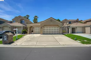 1952 Cherry Hills Dr, Discovery Bay, CA 94505 - Photo 2