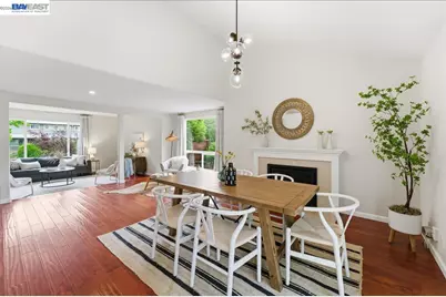 7981 Surrey Ln, Oakland, CA 94605 - Photo 14