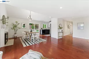7981 Surrey Ln, Oakland, CA 94605 - Photo 8