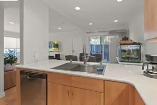 150 Aurora Plaza, Union City, CA 94587 - Photo 12