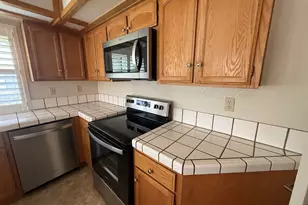 7693 Galloway Dr, San Jose, CA 95135 - Photo 4