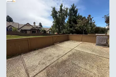 7693 Galloway Dr, San Jose, CA 95135 - Photo 30