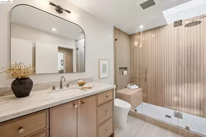 156 Hazel Lane, Piedmont, CA 94611 - Photo 22