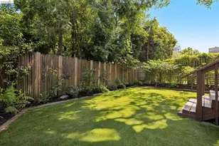 156 Hazel Ln, Piedmont, CA 94611 - Photo 52