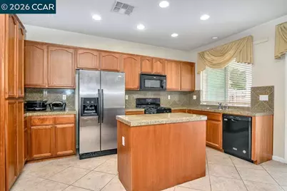 3605 Gloria Ct, Stockton, CA 95205 - Photo 10