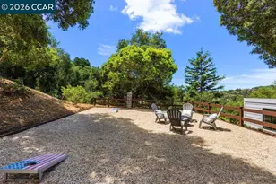 16 Sunnyside Ct, Orinda, CA 94563 - Photo 54