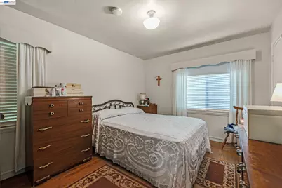21617 Westfield Ave, Hayward, CA 94541 - Photo 16