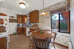 21617 Westfield Ave, Hayward, CA 94541 - Photo 4