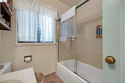 21617 Westfield Ave, Hayward, CA 94541 - Photo 22