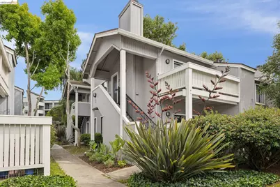 189 Schooner Ct, Richmond, CA 94804 - Photo 2