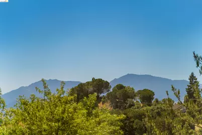 2008 Rosemary Ct., Martinez, CA 94553 - Photo 8