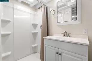 246 Wellington Ave, Concord, CA 94520 - Photo 32