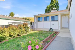 4047 Mozart Dr, Richmond, CA 94803 - Photo 4