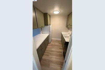 1327 Webster St #B105, Alameda, CA 94501 - Photo 6