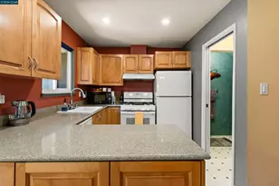234 Park Ln, Richmond, CA 94803 - Photo 10