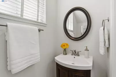 399 Bundy Ave, San Jose, CA 95117 - Photo 16