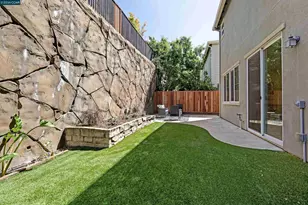 509 Falling Star Dr, Martinez, CA 94553 - Photo 32