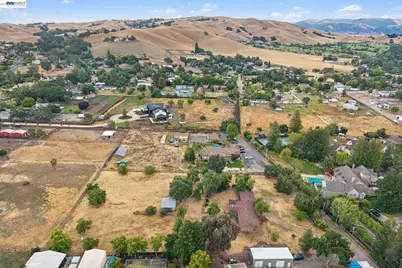 744 Mockingbird Ln, Pleasanton, CA 94566 - Photo 46