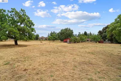 744 Mockingbird Ln, Pleasanton, CA 94566 - Photo 40