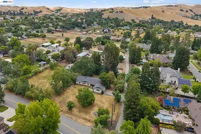 744 Mockingbird Ln, Pleasanton, CA 94566 - Photo 44