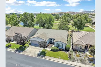 930 Suntan, Brentwood, CA 94513 - Photo 2