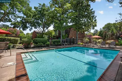 2340 Westcliffe Ln #L, Walnut Creek, CA 94597 - Photo 24