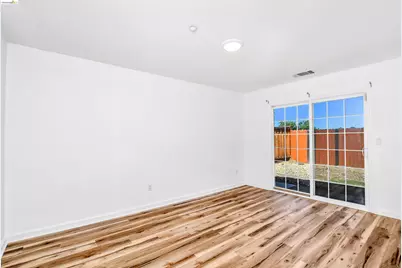 2076 Heartland Cir, Brentwood, CA 94513 - Photo 12