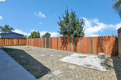2076 Heartland Cir, Brentwood, CA 94513 - Photo 20