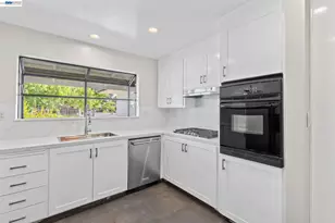 2481 Whitethorne, San Jose, CA 95128 - Photo 10