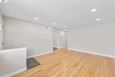 2481 Whitethorne, San Jose, CA 95128 - Photo 8