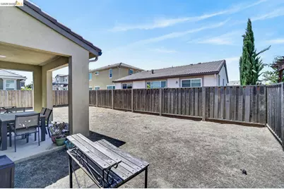 669 Longmont Dr, Oakley, CA 94561 - Photo 46