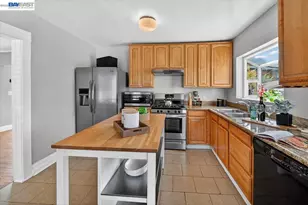 1175 Camelia St, Berkeley, CA 94702 - Photo 26