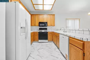 1402 Legend Cir, Vallejo, CA 94591 - Photo 14