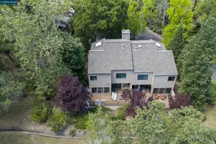 28 Curlew Way, Novato, CA 94949 - Photo 8