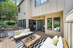 28 Curlew Way, Novato, CA 94949 - Photo 12